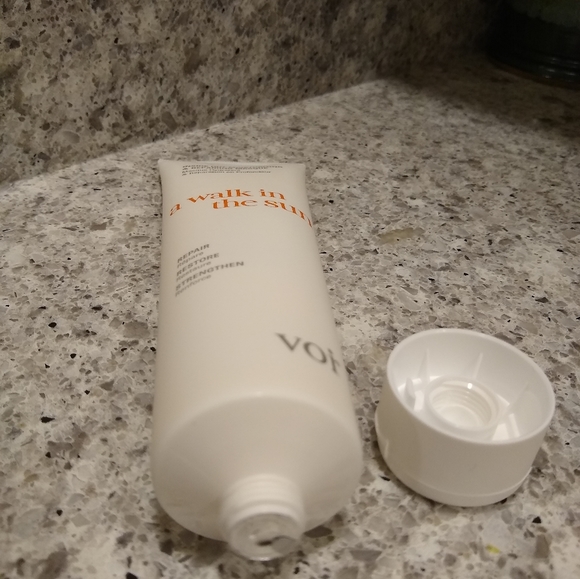 Vor Walk in the Sun hair mask. - Picture 3 of 3